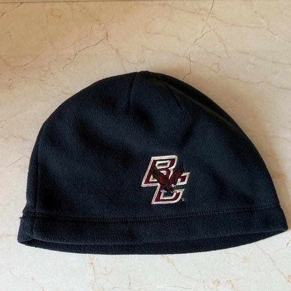 Under Armour Black Fleece Beanie with Embroidered Boston College Logo - Picture 1 of 3